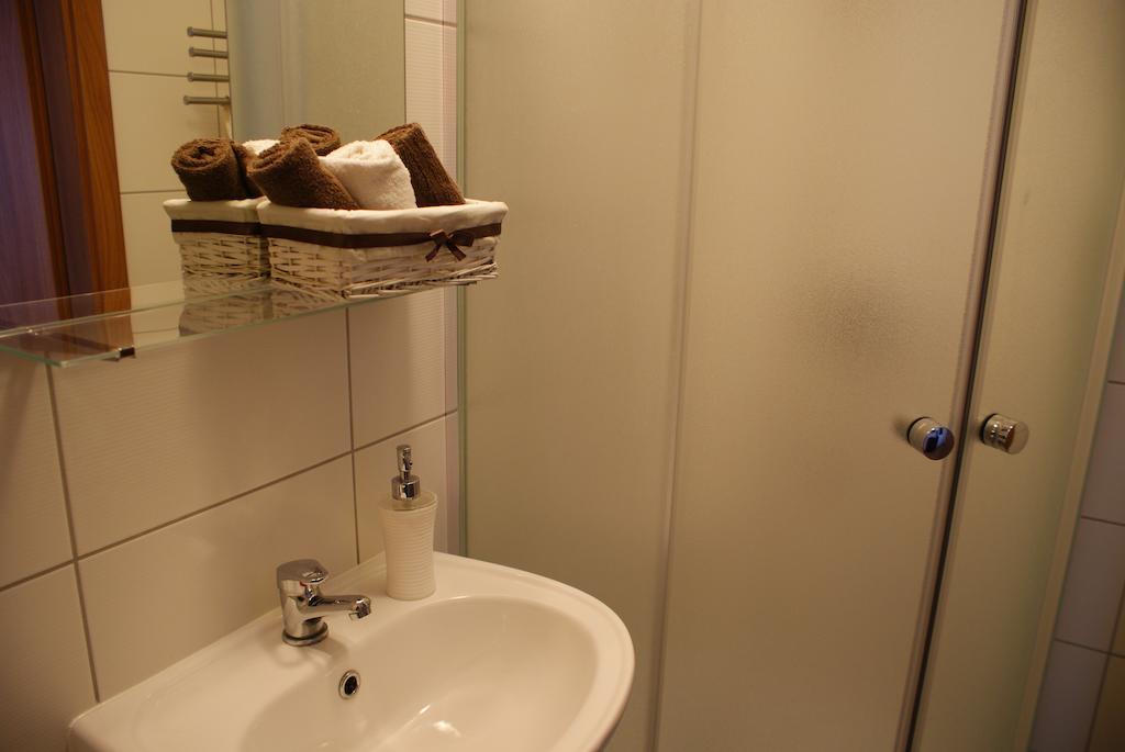 Pinhouse24 Apartment Poznan Phòng bức ảnh