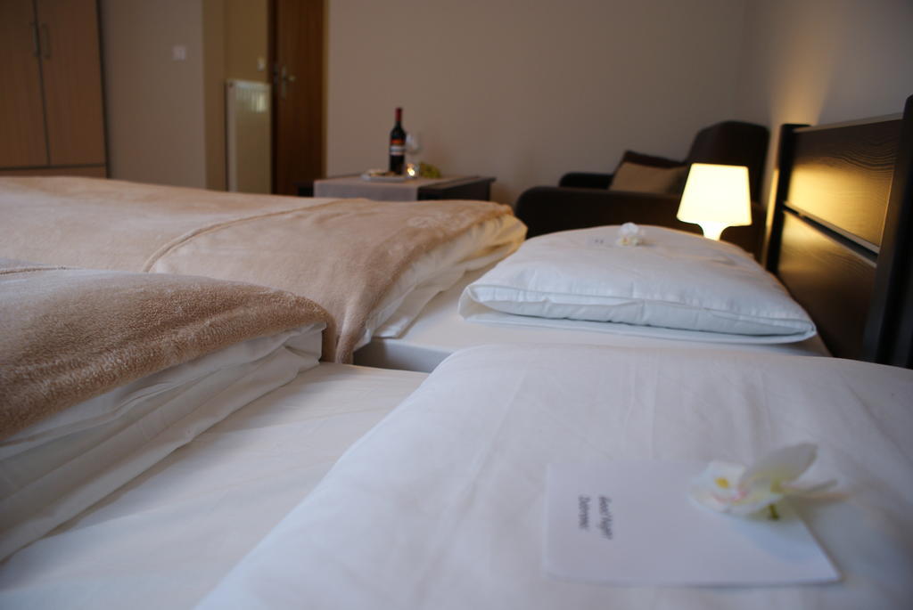Pinhouse24 Apartment Poznan Phòng bức ảnh